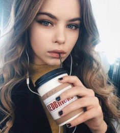 Нина, 20 лет, Женщина, Нижногорский, Россия