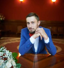 Антон, 32 лет, Мужчина, Kirovsk, Россия
