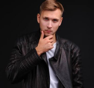 Денис, 37 лет, Магадан, Россия