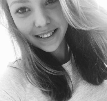 Polina, 24 лет, Екатеринбург, Россия