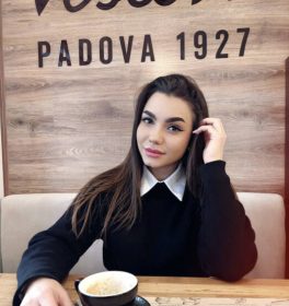 Александра, 22 лет, Женщина, Красноармейск, Украина