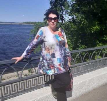Елена, 60 лет, Энгельс, Россия