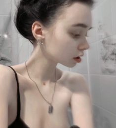 Алиса, 21 лет, Женщина, Арлон, Бельгия