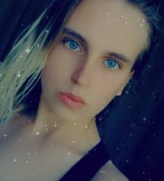 Юлия, 23 лет, Женщина, Днепродзержинск, Украина