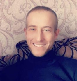 Михайло, 33 лет, Мужчина, Вишневое, Украина