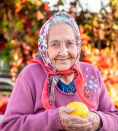 Маша, 75 лет, Женщина, Марки, Россия