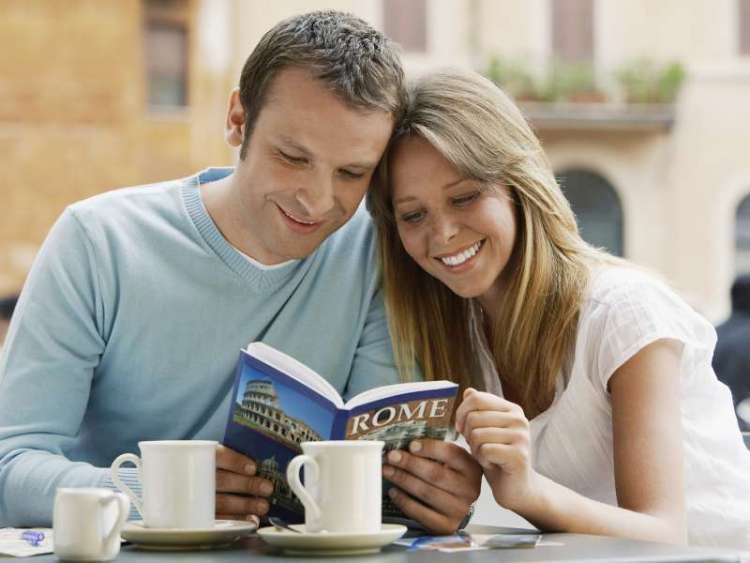 bigstock smiling young couple at outdoo 49733795 0 Друг на час